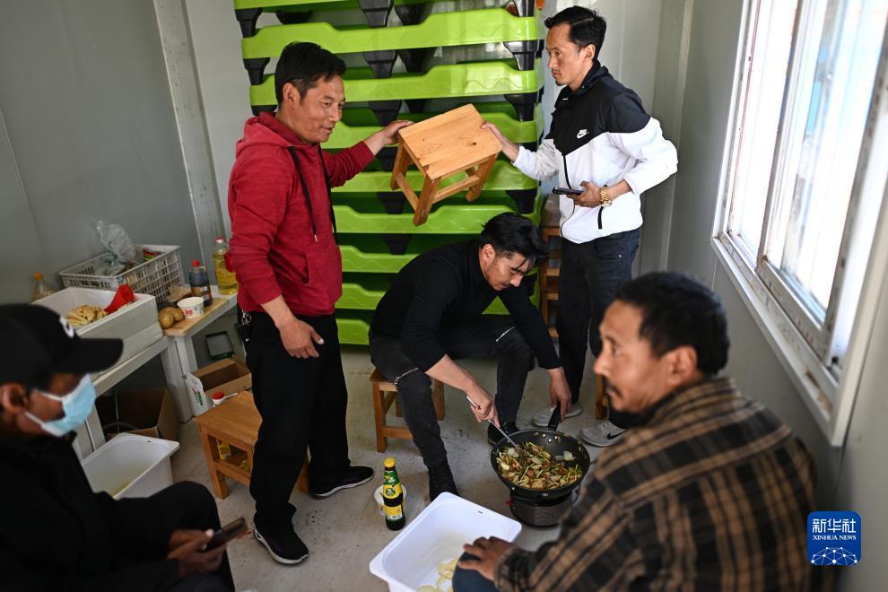 大富豪水果机押注